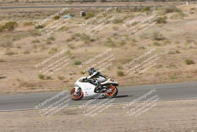 media/Apr-20-2025-AHRMA (Sun) [[393a79c373]]/Race/Group 11 early race/Turn 4b/